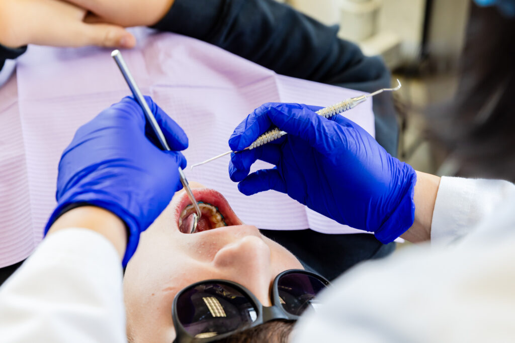 patient undergoing an orthodontic treatment in Herndon.